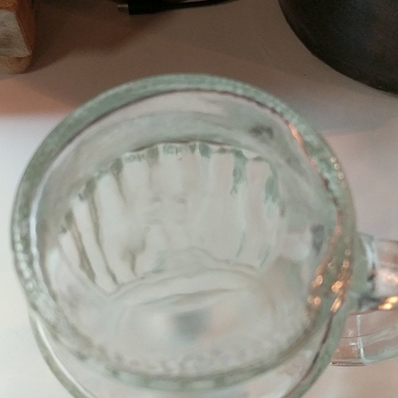 Bundle of 3 Vintage Glass Mugs - Picture 7 of 9